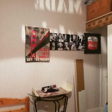 شقة Porte De Clichy 17e -2 Pieces Et Studio Marilyn Separes *