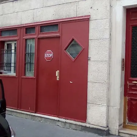 شقة Porte De Clichy 17e -2 Pieces Et Studio Marilyn Separes *